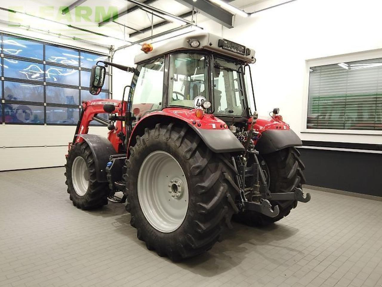 جرار Massey Ferguson 5713 s efficient: صور 7