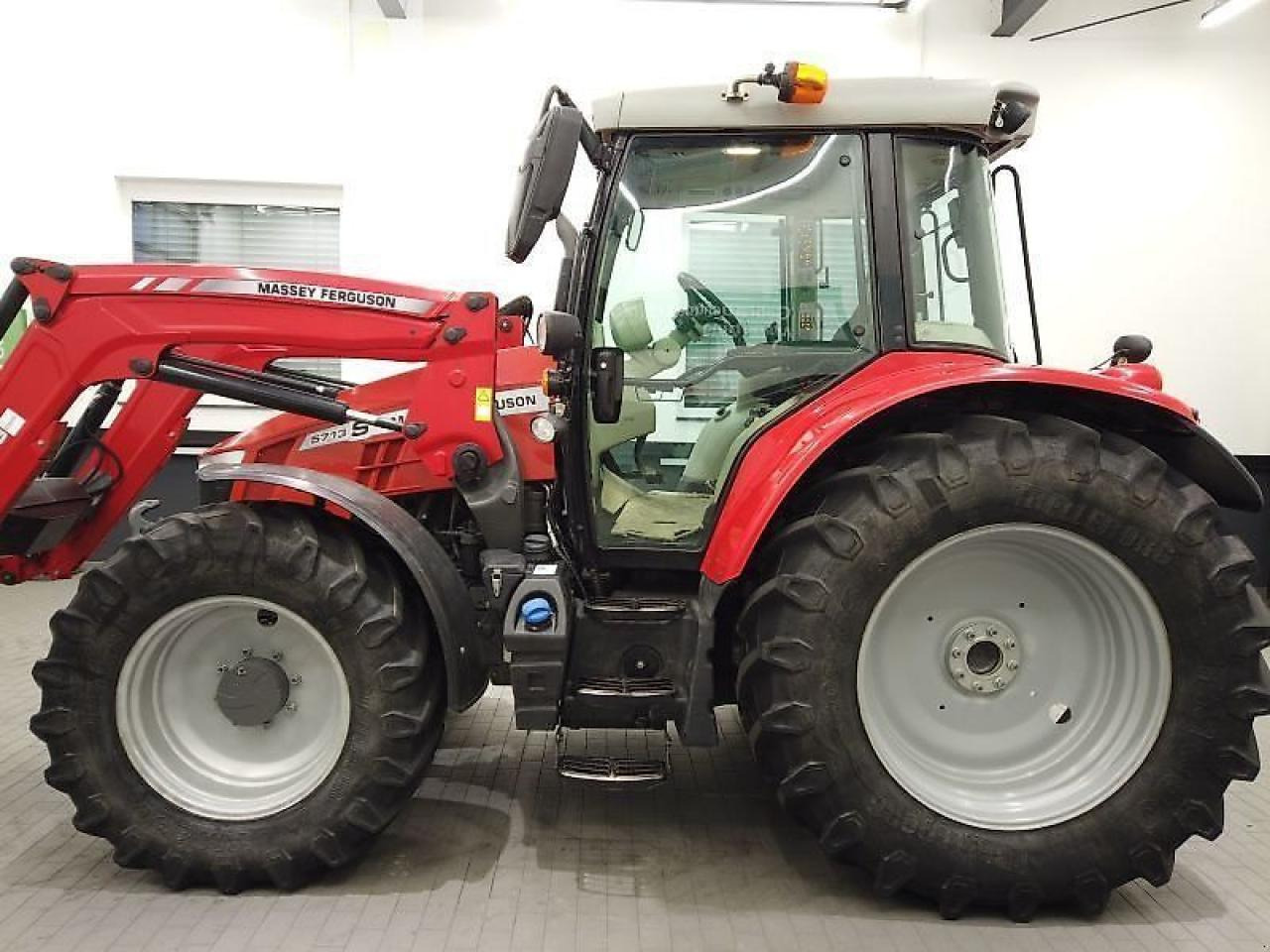 جرار Massey Ferguson 5713 s efficient: صور 8