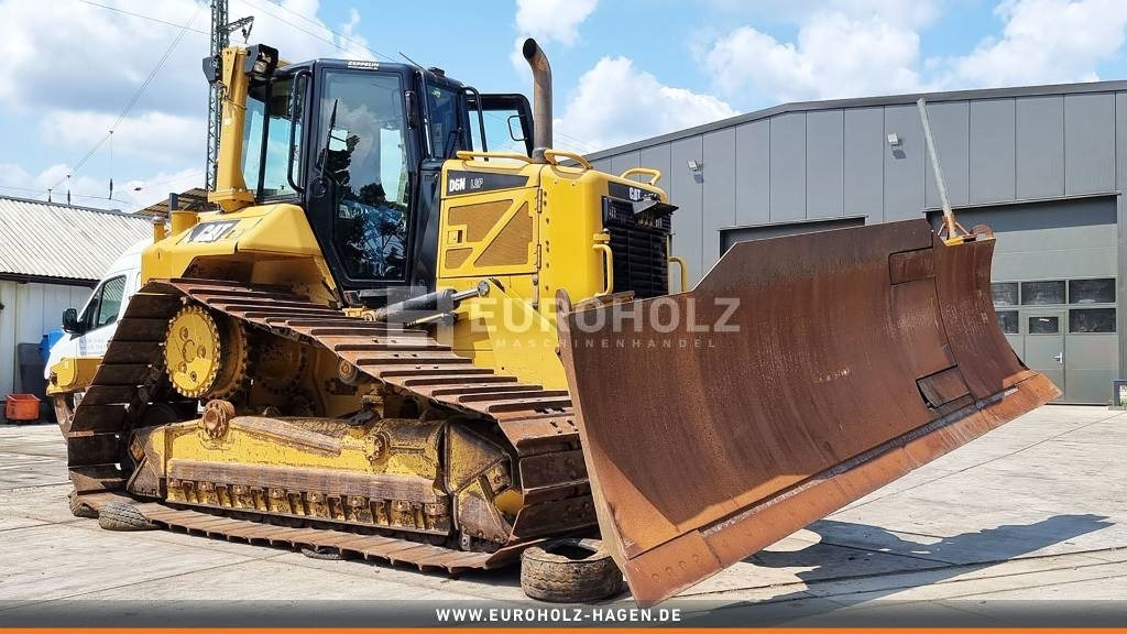 بلدوزر CAT D6N T4 LGP Ripper hydraulische 6-Wege-Verstellung: صور 18