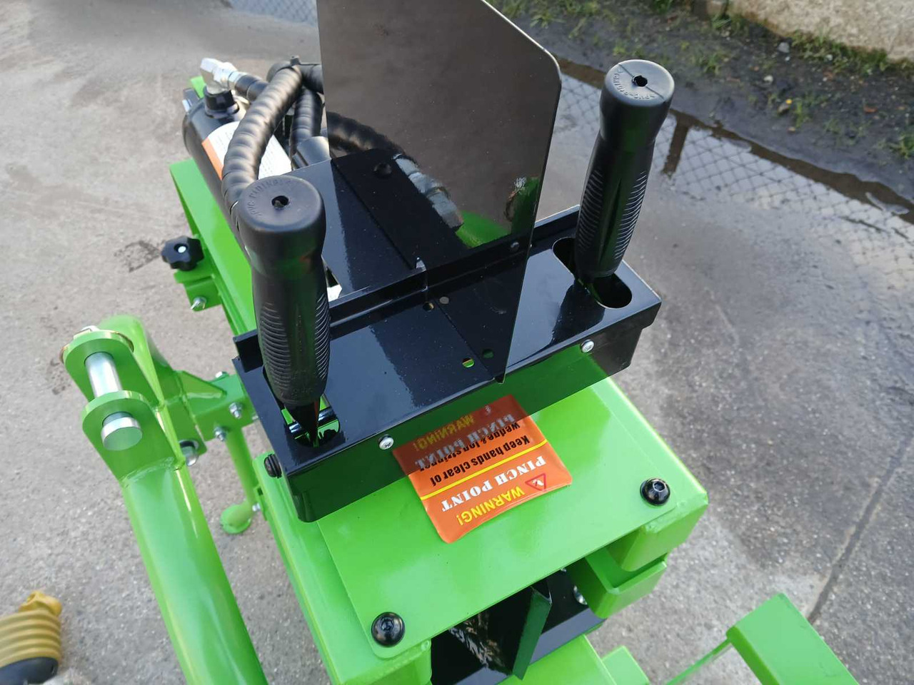 الآلات والماكينات الزراعية Wood splitter 22t: صور 8