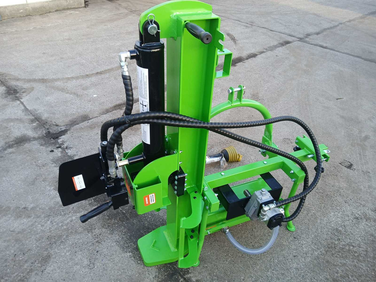 الآلات والماكينات الزراعية Wood splitter 22t: صور 6