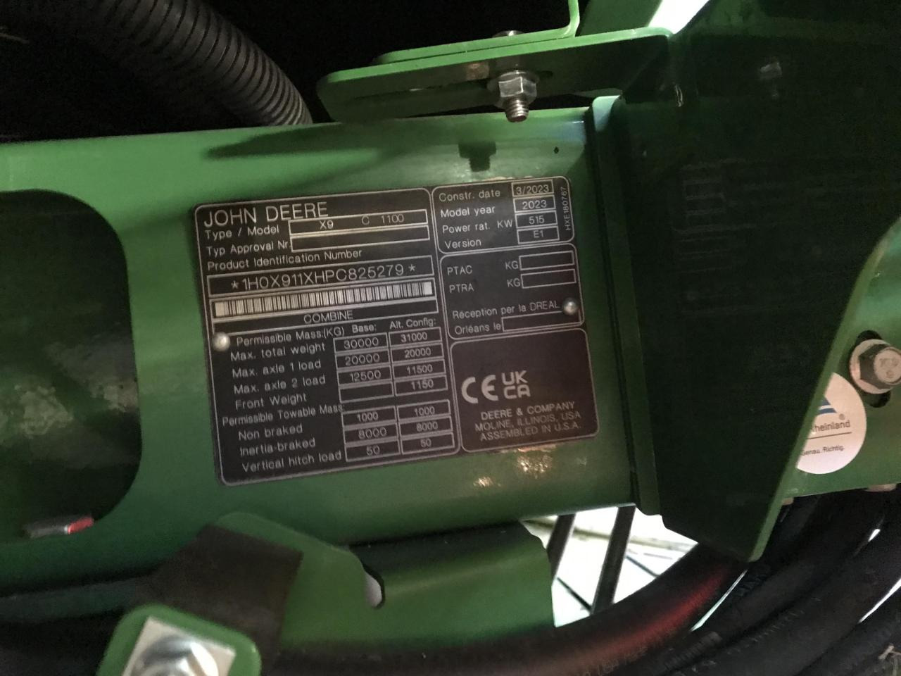 حصادة شاملة John Deere X9 1100: صور 9