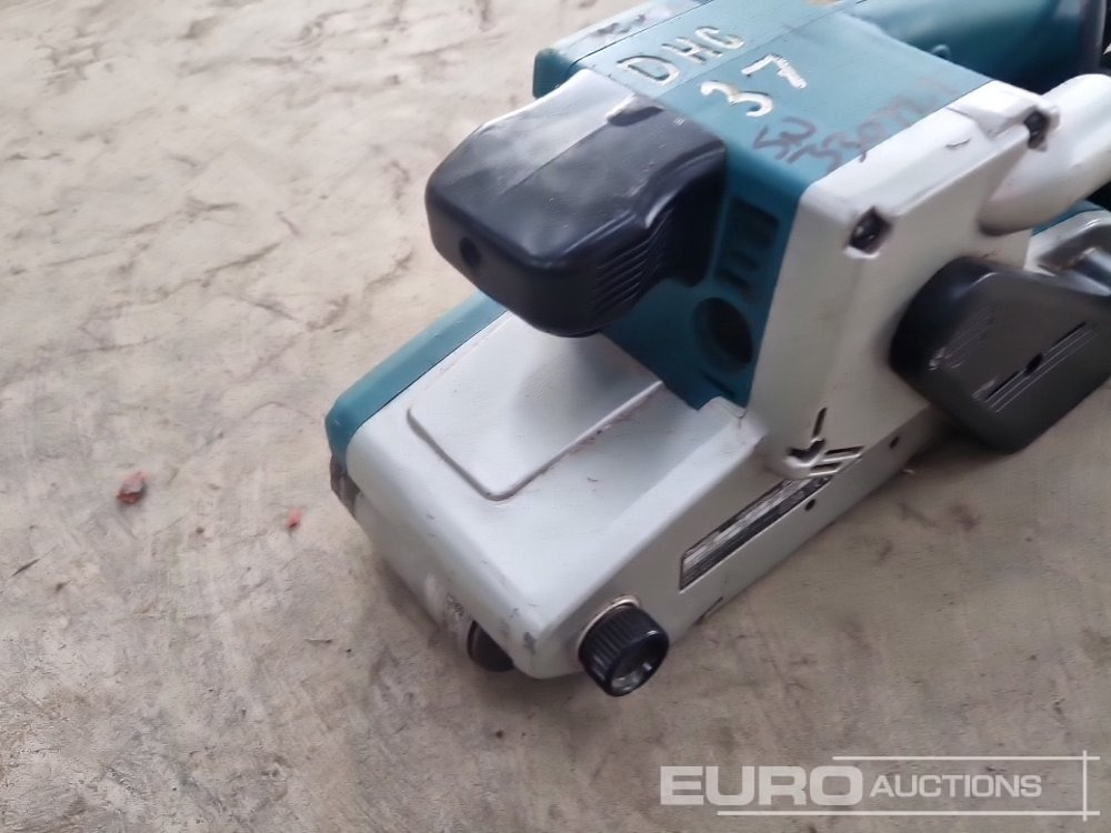 معدات البناء Makita 9404 240 Volt Belt Sander: صور 9