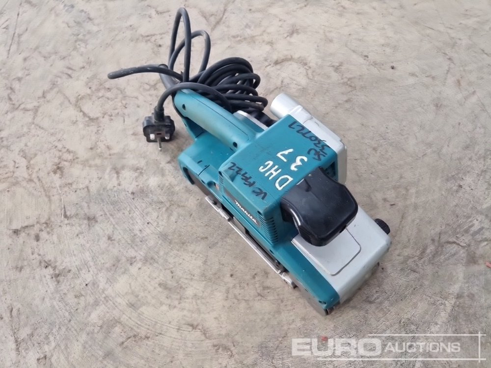 معدات البناء Makita 9404 240 Volt Belt Sander: صور 7