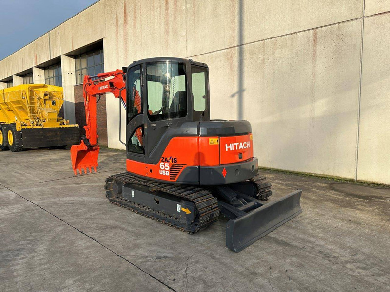 حفارات زحافة Hitachi ZX65USR-3F: صور 6